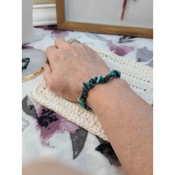 Chrysocolla Chip Bracelet | Natural Gemstone Stretch Boho Healing Jewelry - Picture 4 of 6